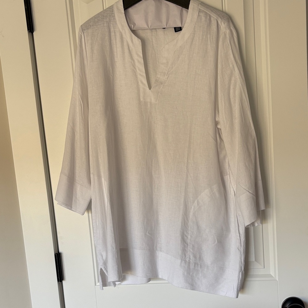 Lands End White V-Neck Tunic Top